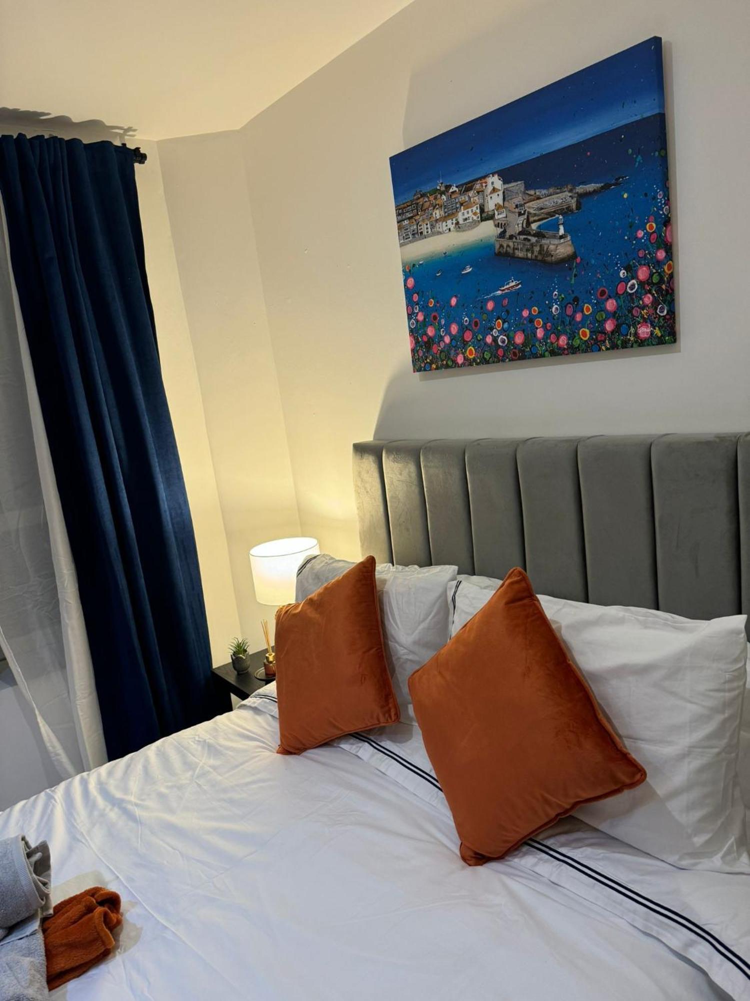 Cosy Luxurious Room In The Heart Of London Exterior photo